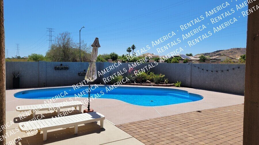 Just Reduced Amazing 4 Bedroom with Private Pool property image
