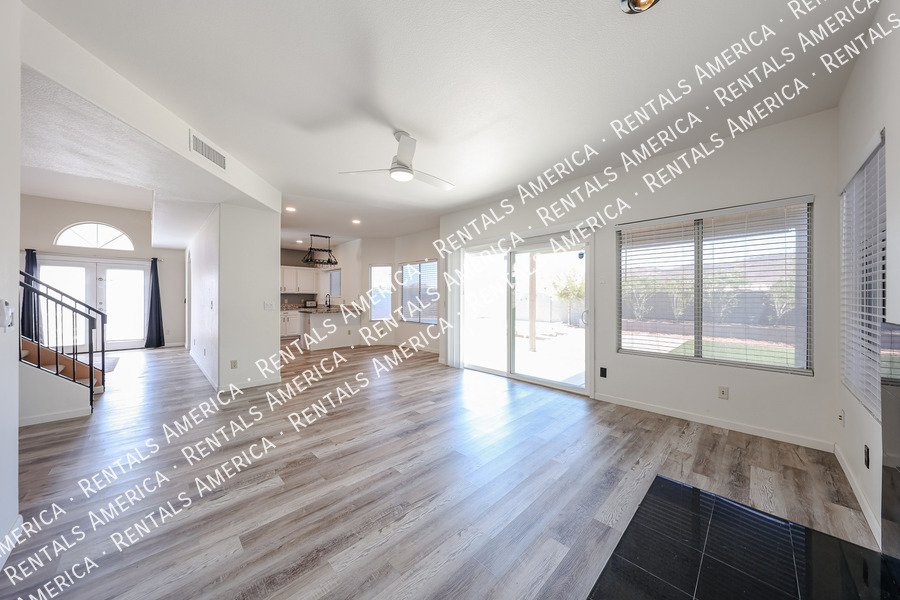 Just Reduced Amazing 4 Bedroom with Private Pool property image