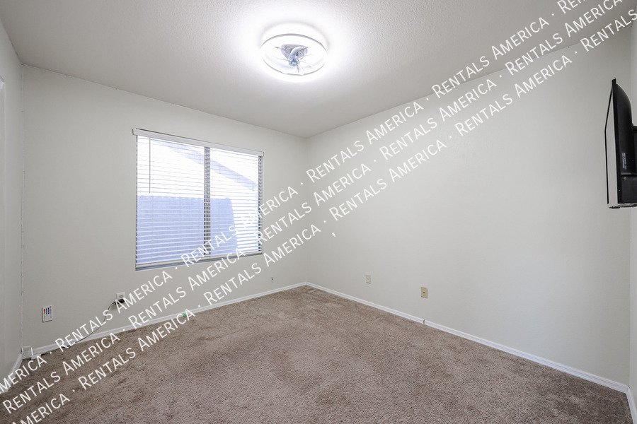 Just Reduced Amazing 4 Bedroom with Private Pool property image