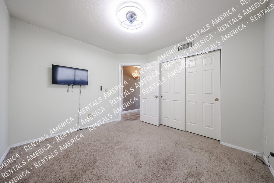 Just Reduced Amazing 4 Bedroom with Private Pool property image