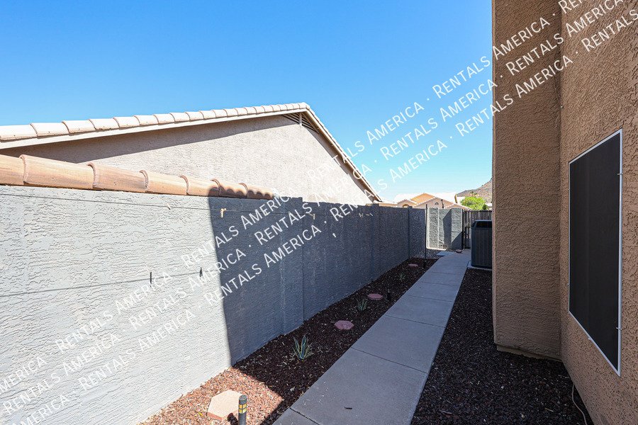 Just Reduced Amazing 4 Bedroom with Private Pool property image