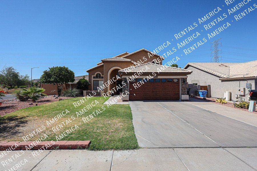 Just Reduced Amazing 4 Bedroom with Private Pool property image