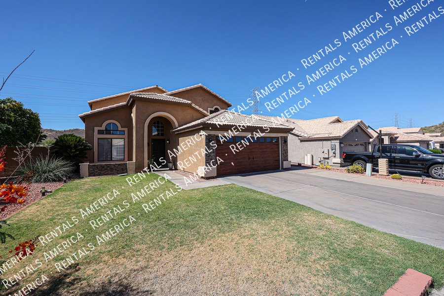 Just Reduced Amazing 4 Bedroom with Private Pool property image