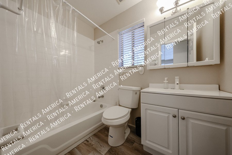 Just Reduced Amazing 4 Bedroom with Private Pool property image