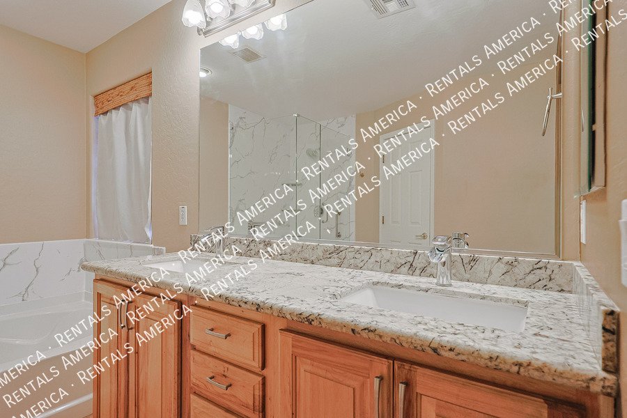 Beautiful 4-Bedroom Home for Rent property image