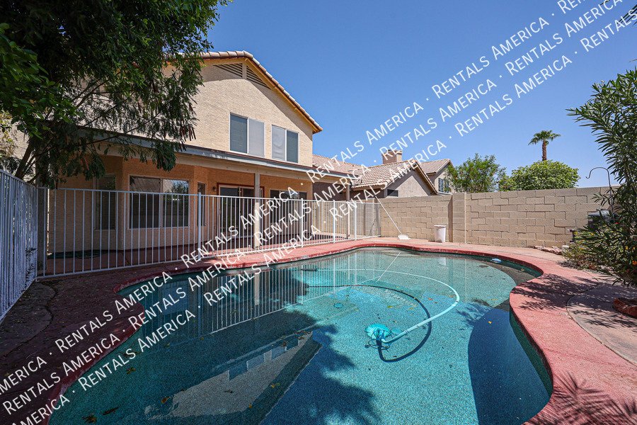 Spacious 5-Bedroom Home with Pool in Chandler property image