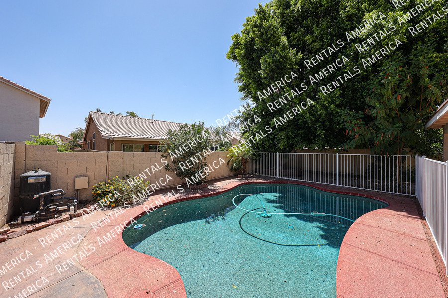 Spacious 5-Bedroom Home with Pool in Chandler property image