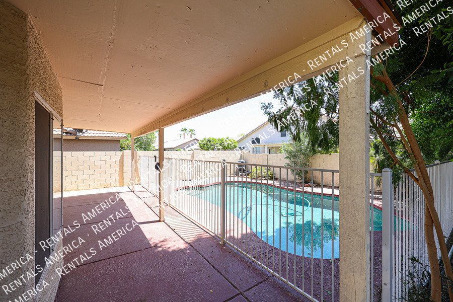Spacious 5-Bedroom Home with Pool in Chandler property image