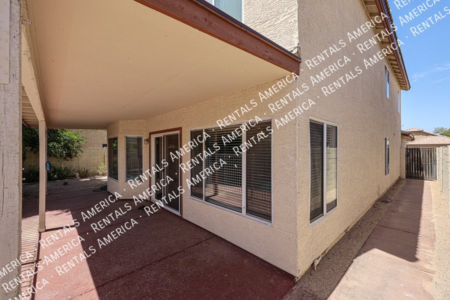 Spacious 5-Bedroom Home with Pool in Chandler property image