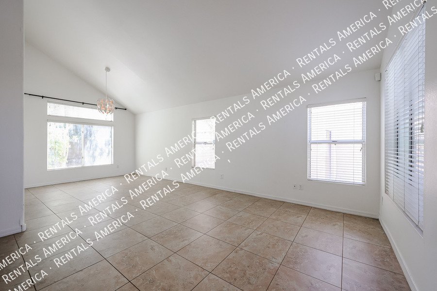Spacious 5-Bedroom Home with Pool in Chandler property image