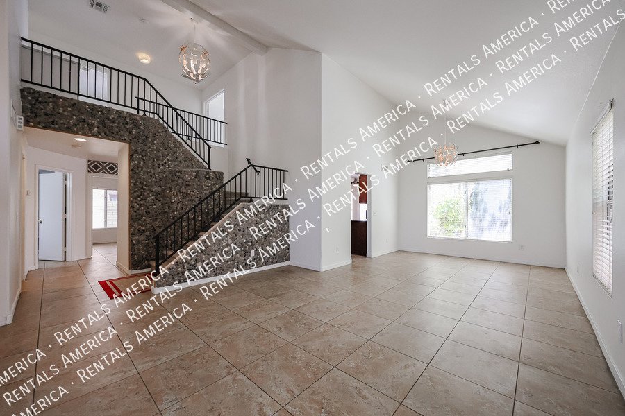 Spacious 5-Bedroom Home with Pool in Chandler property image