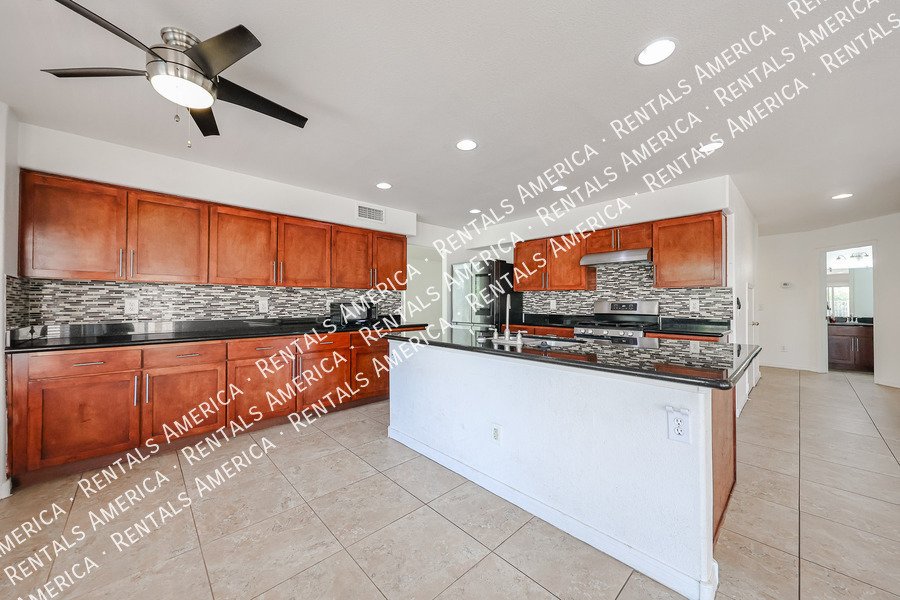 Spacious 5-Bedroom Home with Pool in Chandler property image