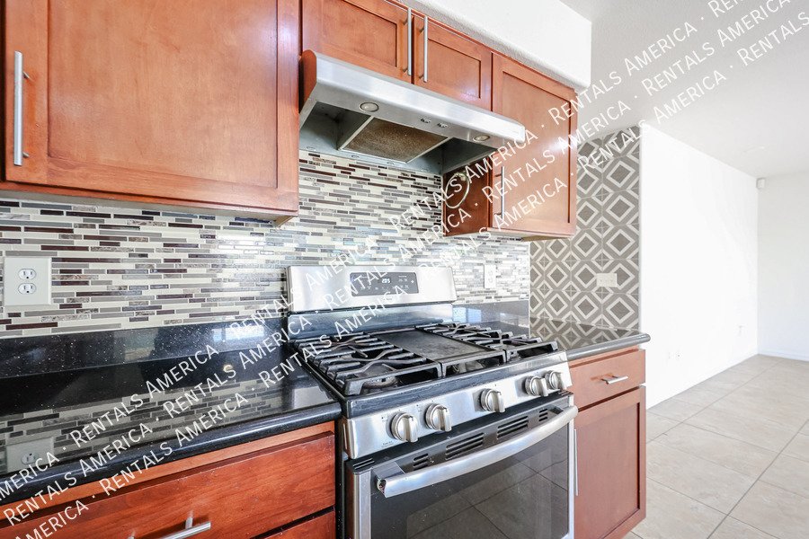 Spacious 5-Bedroom Home with Pool in Chandler property image