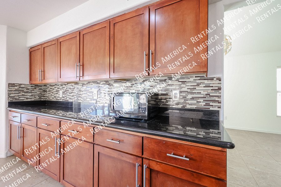Spacious 5-Bedroom Home with Pool in Chandler property image