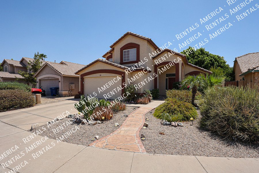 Spacious 5-Bedroom Home with Pool in Chandler property image