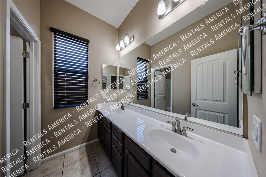 4-Bedroom 3 Bath in Hastings Farms property image