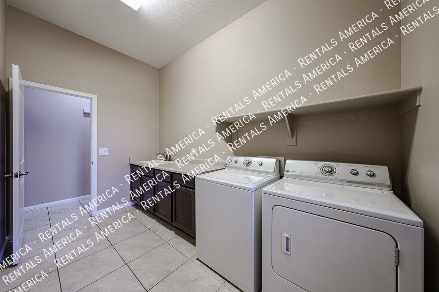 4-Bedroom 3 Bath in Hastings Farms property image