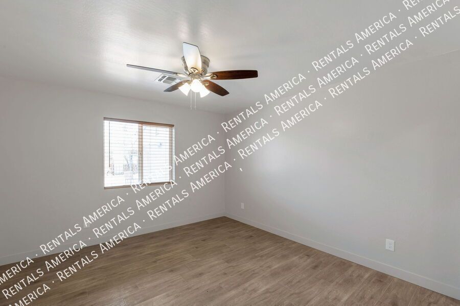 Charming 3 bedroom 2 bathroom duplex property image