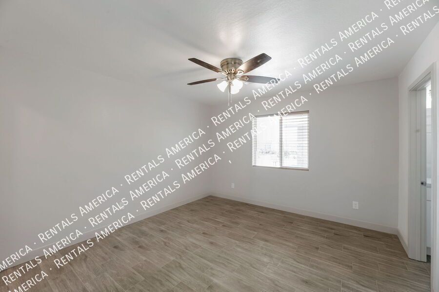 Charming 3 bedroom 2 bathroom duplex property image