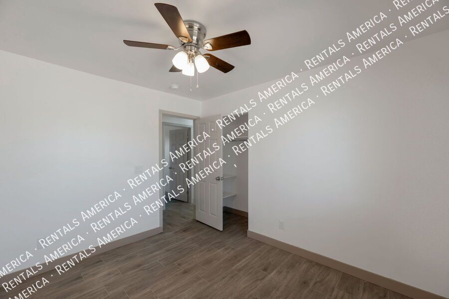 Charming 3 bedroom 2 bathroom duplex property image
