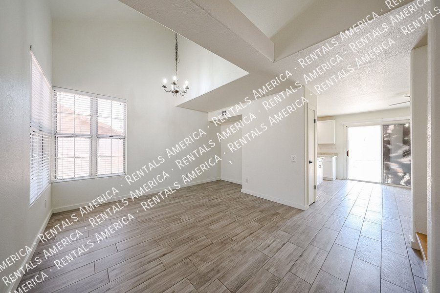 3829 E Ironwood Dr property image