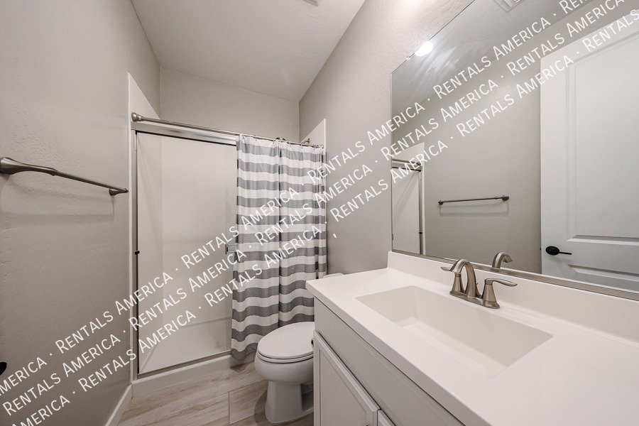 Luxury Gated Community! property image