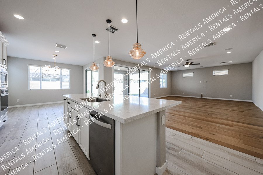 Luxury Gated Community! property image