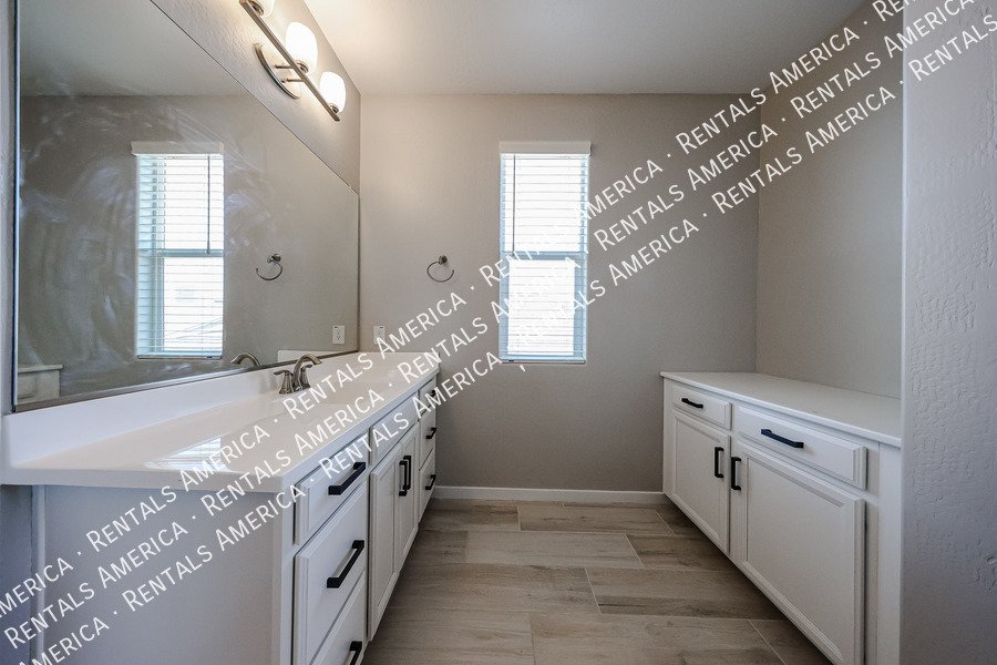 Luxury Gated Community! property image