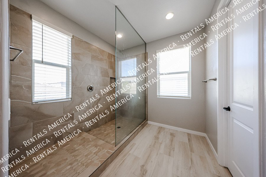 Luxury Gated Community! property image