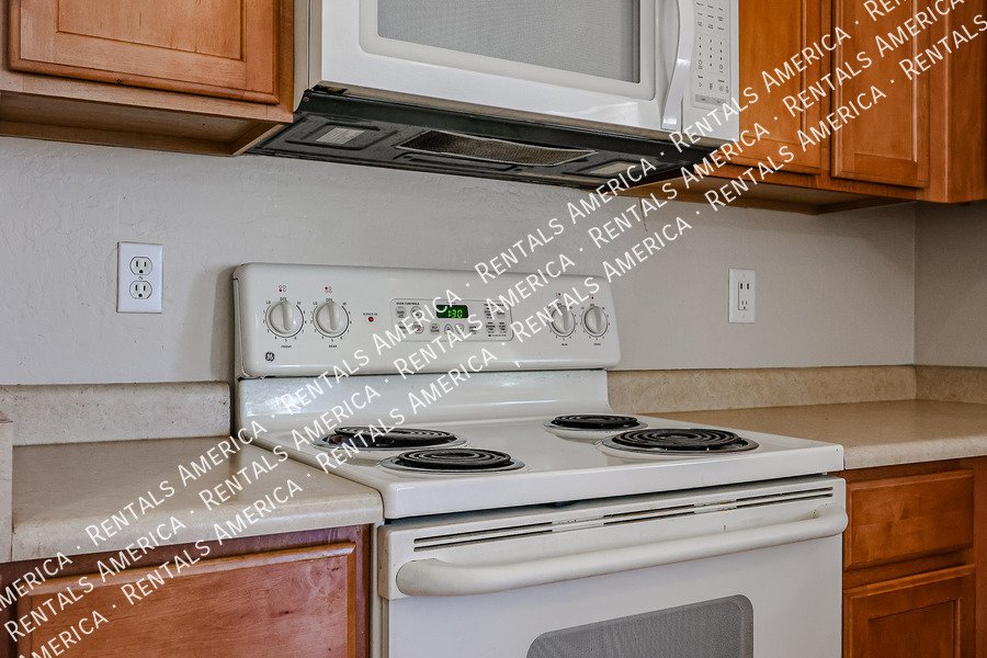 COMING SOON!  3 bedroom home in Avondale property image