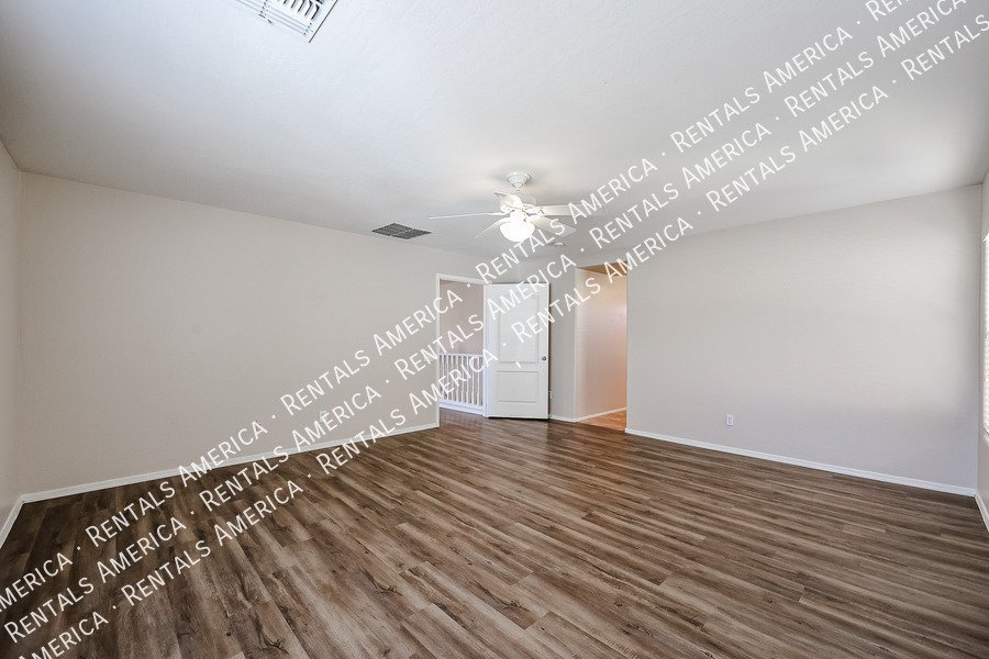 COMING SOON!  3 bedroom home in Avondale property image