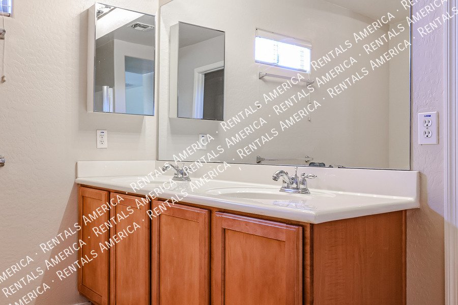 COMING SOON!  3 bedroom home in Avondale property image