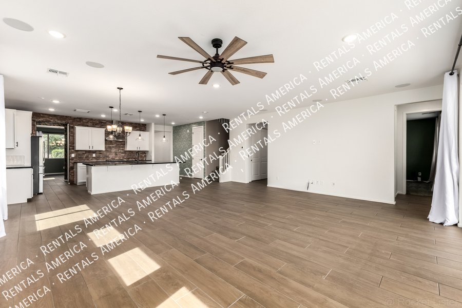 Stunning 5BR/4BA Home with Room for Everyone in Surprise property image