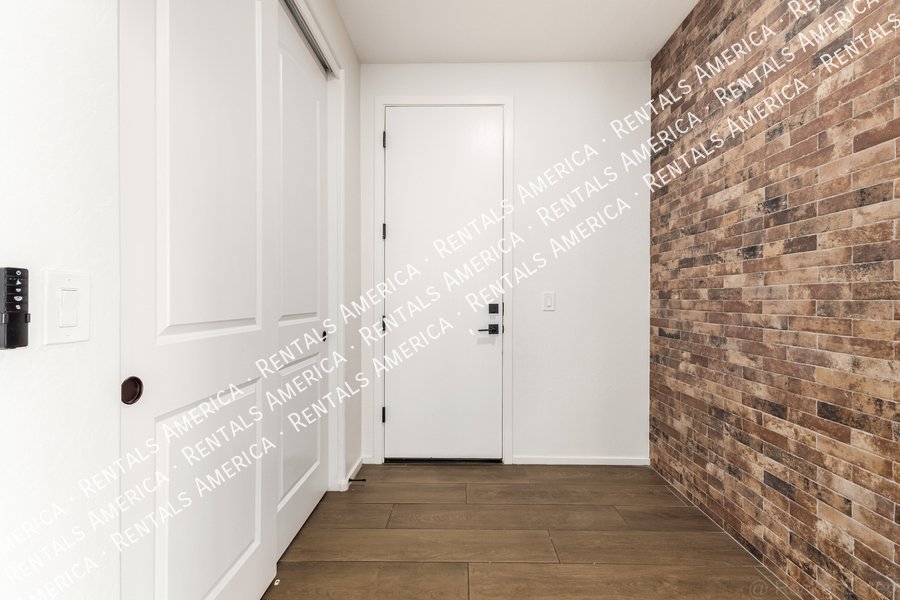 Stunning 5BR/4BA Home with Room for Everyone in Surprise property image