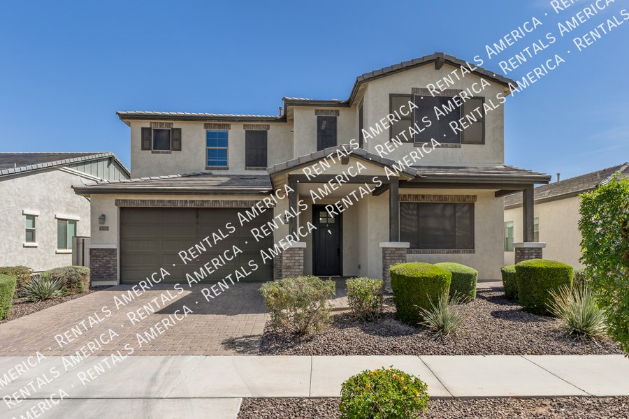Stunning 5BR/4BA Home with Room for Everyone in Surprise property image