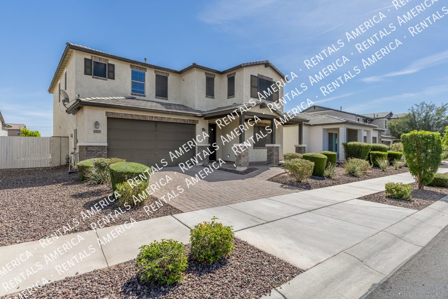 Stunning 5BR/4BA Home with Room for Everyone in Surprise property image