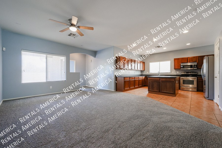Charming 3-Bedroom Home for Rent in Maricopa! property image