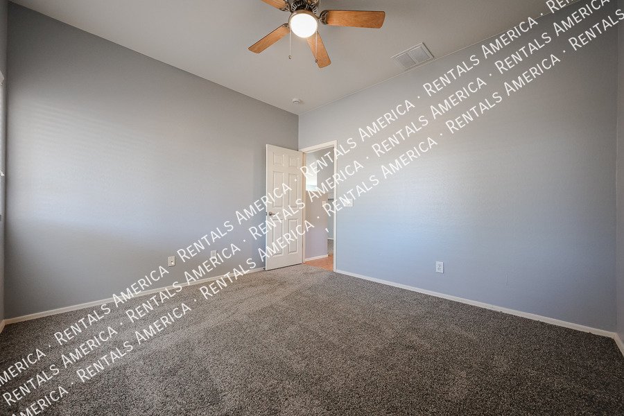 Charming 3-Bedroom Home for Rent in Maricopa! property image