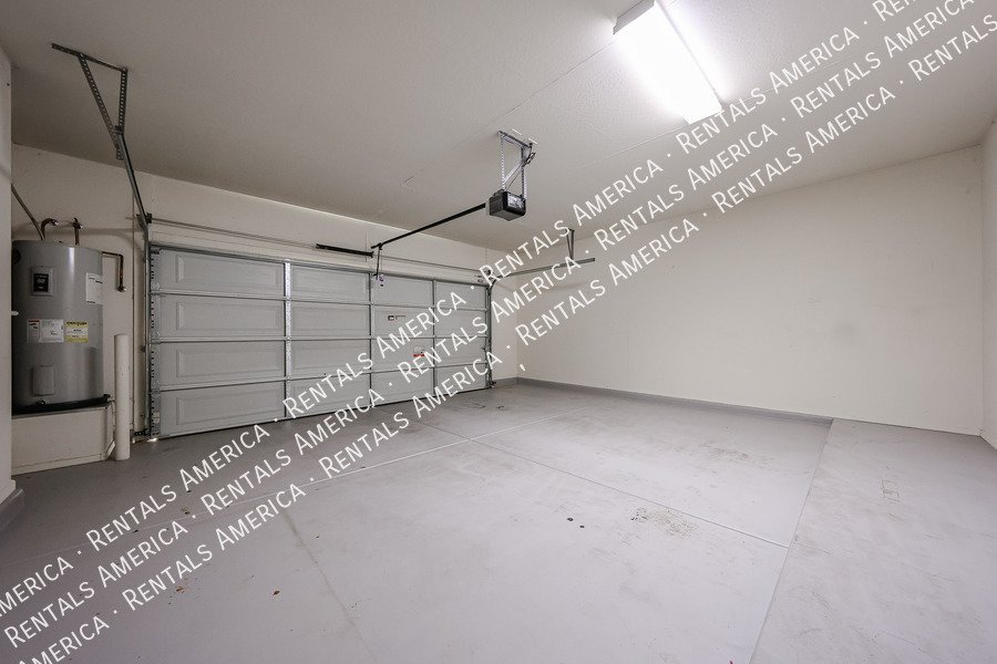 Charming 3-Bedroom Home for Rent in Maricopa! property image