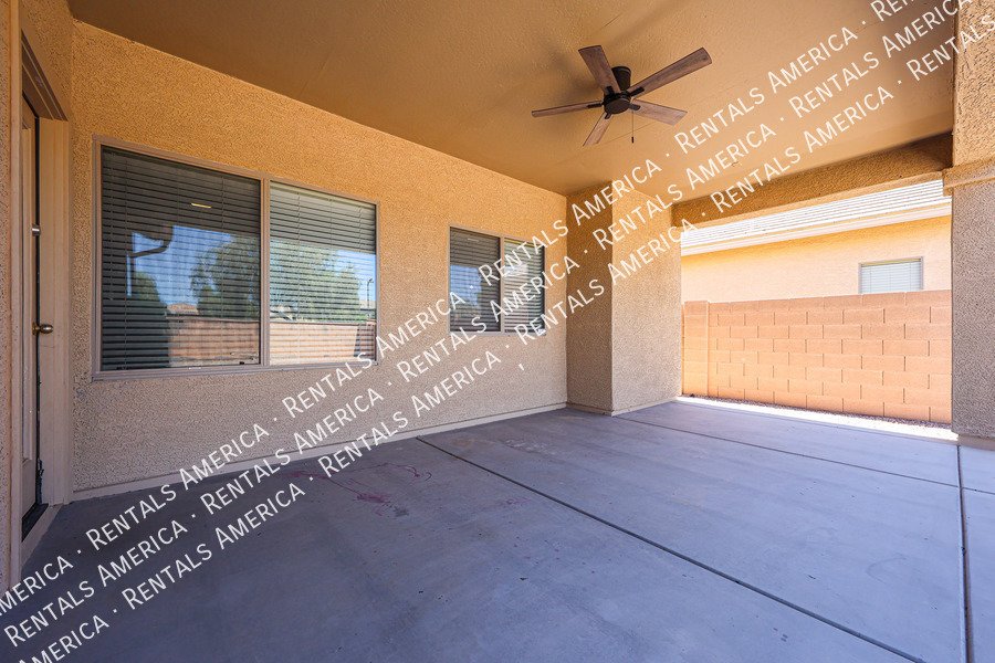 Charming 3-Bedroom Home for Rent in Maricopa! property image