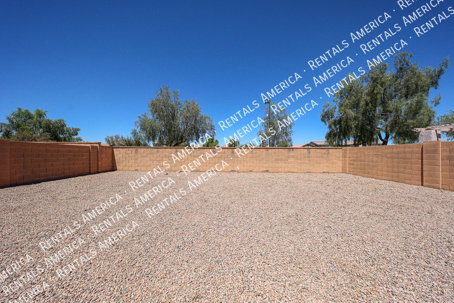 Charming 3-Bedroom Home for Rent in Maricopa! property image