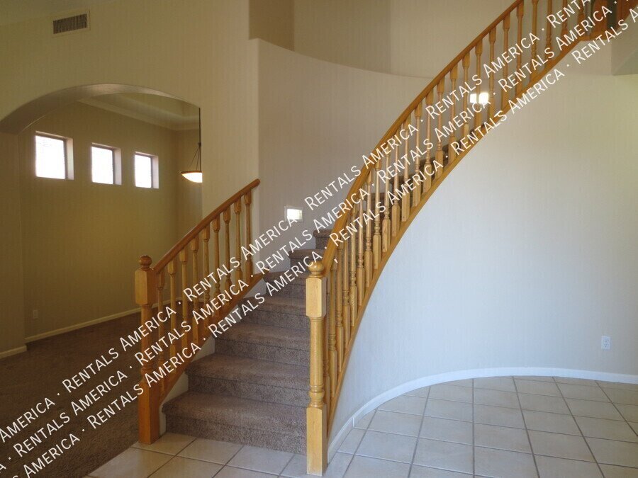 Coming Soon 3 Bed Plus Den Pool and Solar property image