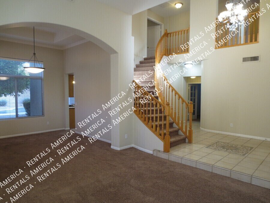 Coming Soon 3 Bed Plus Den Pool and Solar property image