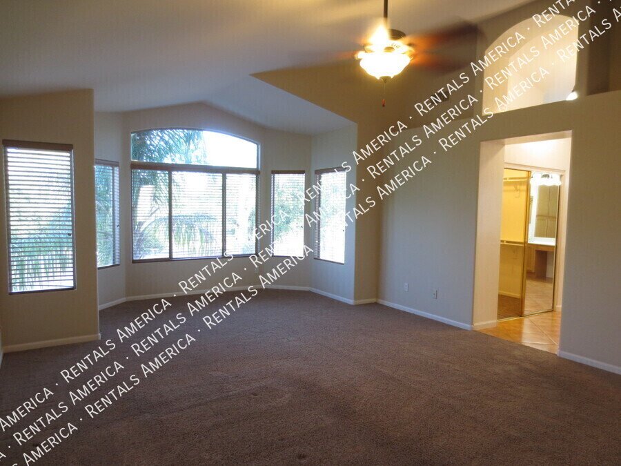 Coming Soon 3 Bed Plus Den Pool and Solar property image