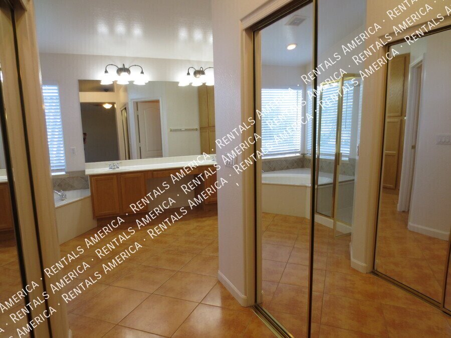 Coming Soon 3 Bed Plus Den Pool and Solar property image