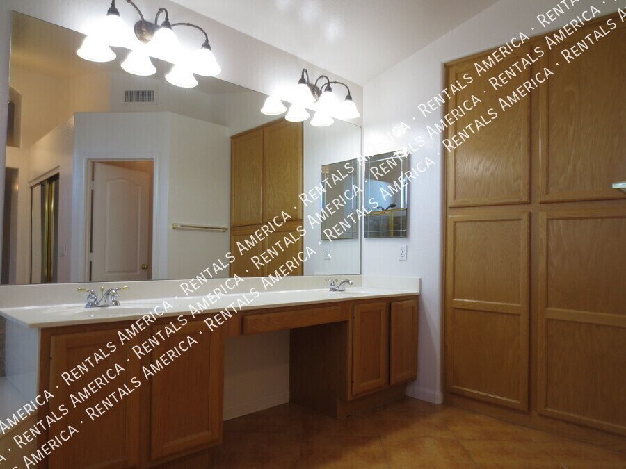 Coming Soon 3 Bed Plus Den Pool and Solar property image