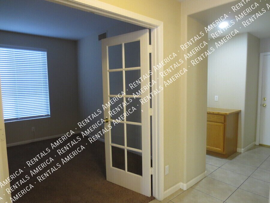 Coming Soon 3 Bed Plus Den Pool and Solar property image