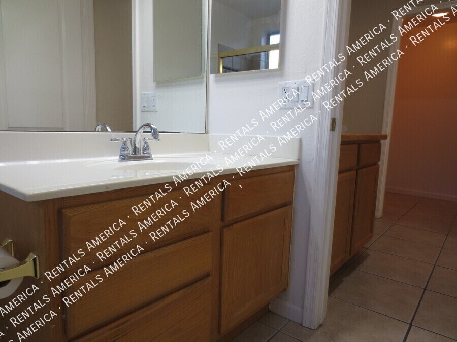 Coming Soon 3 Bed Plus Den Pool and Solar property image