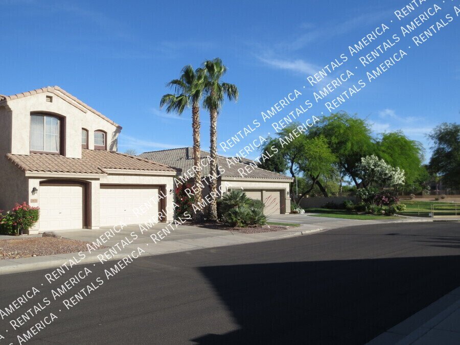 Coming Soon 3 Bed Plus Den Pool and Solar property image