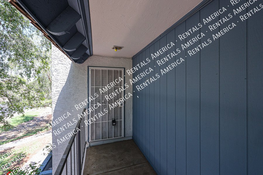 Updated Condo in Maryland Manor property image